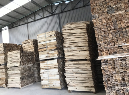GỖ PALLET TÁCH RA ĐỂ TRANG TRÍ NGÔI NHÀ BẠN?